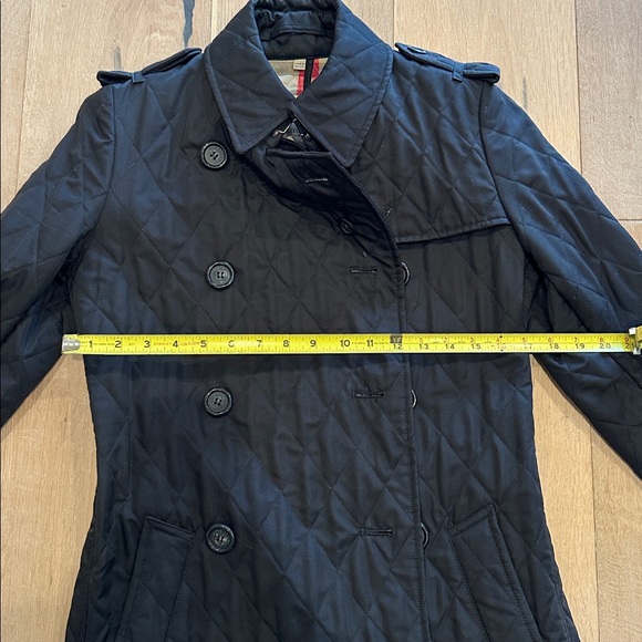 AUTHENTIC BURBERRY Quilted Trench Coat - Picture 11 of 11